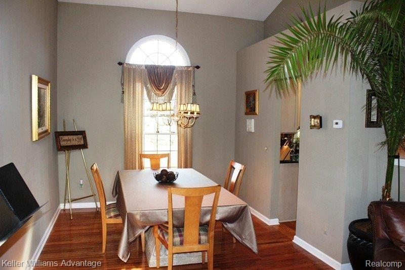 24271 Weathervane Court Novi, MI 48374 - Photo 7 of 25 Dining Room