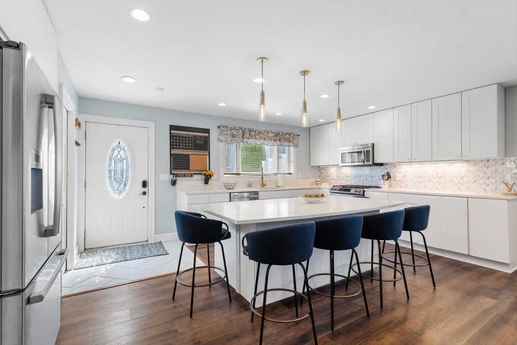 87 Alpine Place, Unit 2 Franklin, MA 02038 - Photo 11 of 38