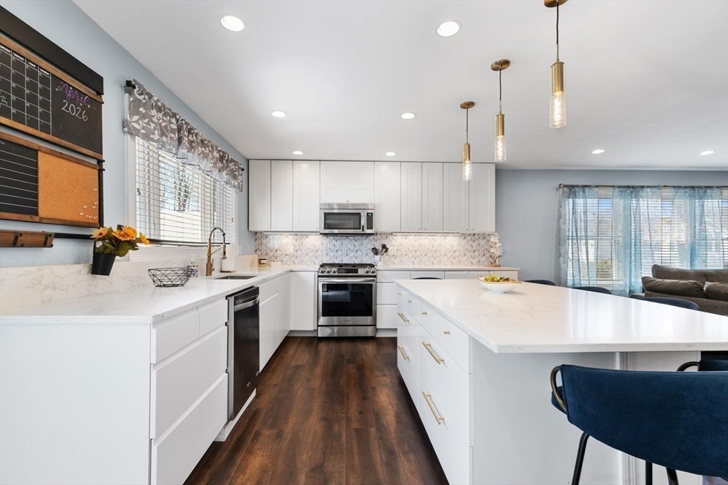 87 Alpine Place, Unit 2 Franklin, MA 02038 - Photo 14 of 38