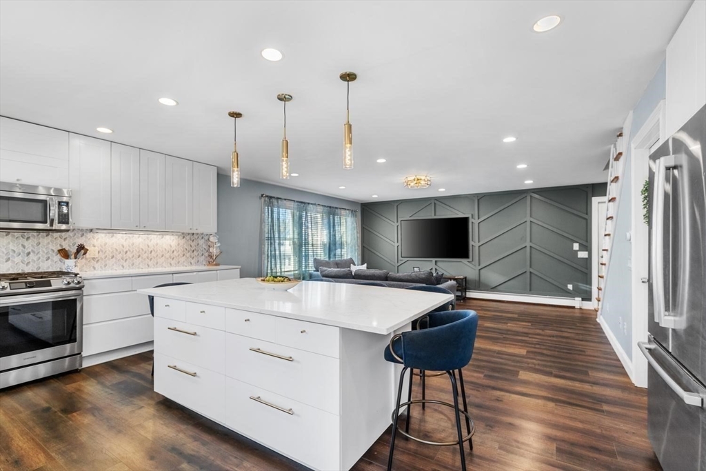 87 Alpine Place, Unit 2 Franklin, MA 02038 - Photo 15 of 38