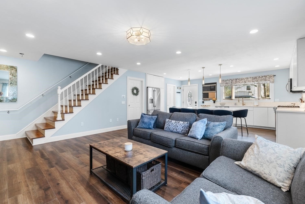 87 Alpine Place, Unit 2 Franklin, MA 02038 - Photo 7 of 38