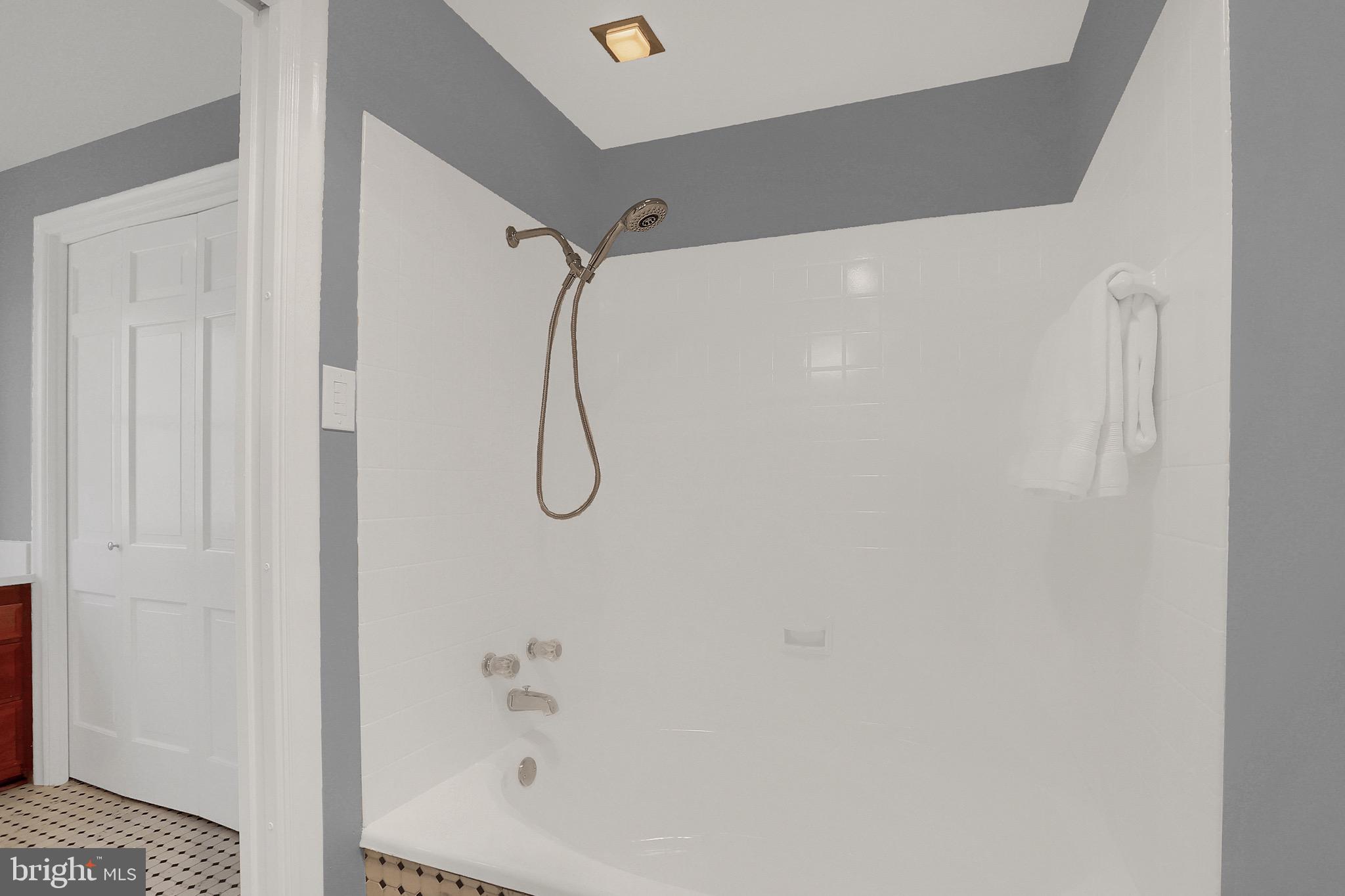 1148 Mill Mar Road Lancaster, PA 17601 - Photo 22 of 47 First floor full bath