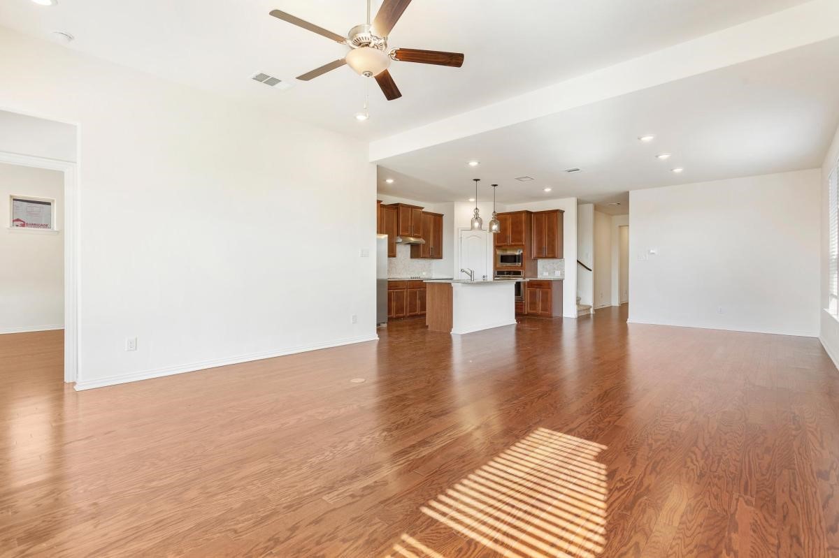 1001 Ridge Runner Drive Georgetown, TX 78628 - Photo 10 of 32