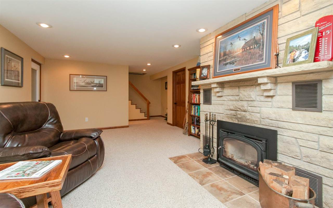 1177 Club Road Northeast Swisher, IA 52338 - Photo 18 of 25 Gallery Image 18