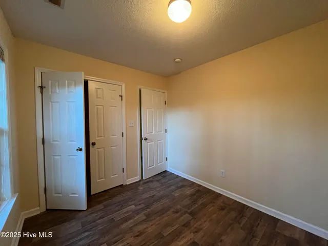 $1,400 | 5977 Burgaw Highway, Maple Hill, NC 28454