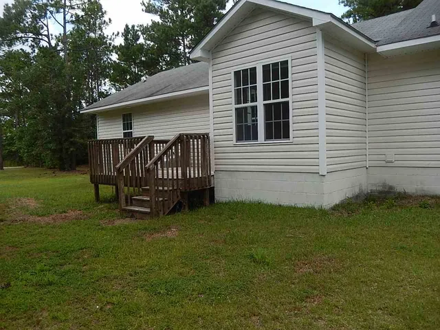 $1,400 | 5977 Burgaw Highway, Maple Hill, NC 28454