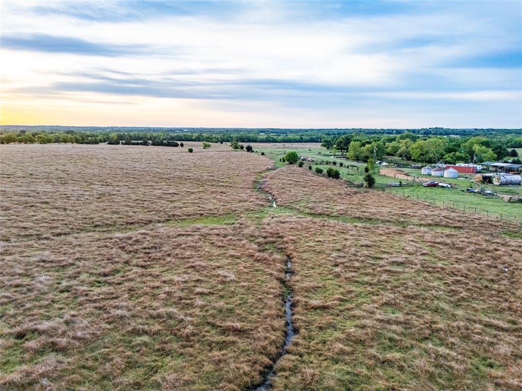 950 Old Ida Road Sherman, TX 75090 - Photo 11 of 15 a view of an ocean beach