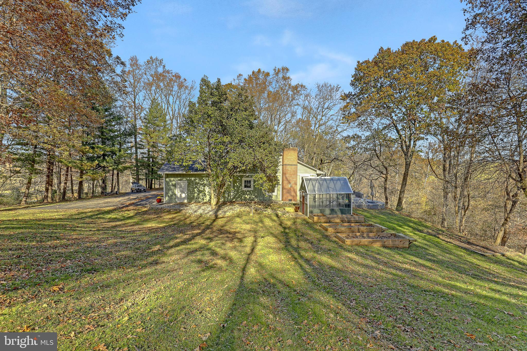 9271 Maidstone Road Delaplane, VA 20144 - Photo 37 of 49 Property