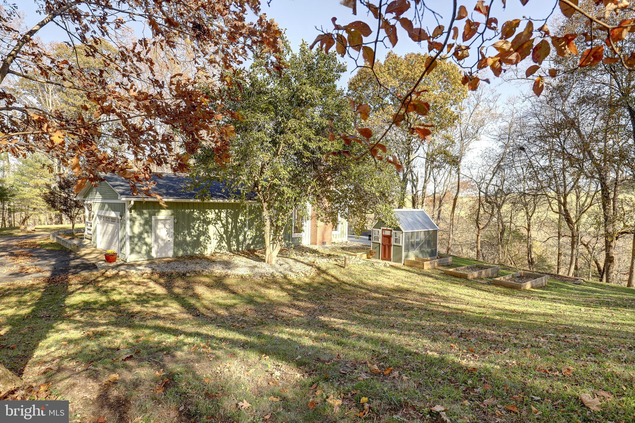 9271 Maidstone Road Delaplane, VA 20144 - Photo 41 of 49 Side View of Property