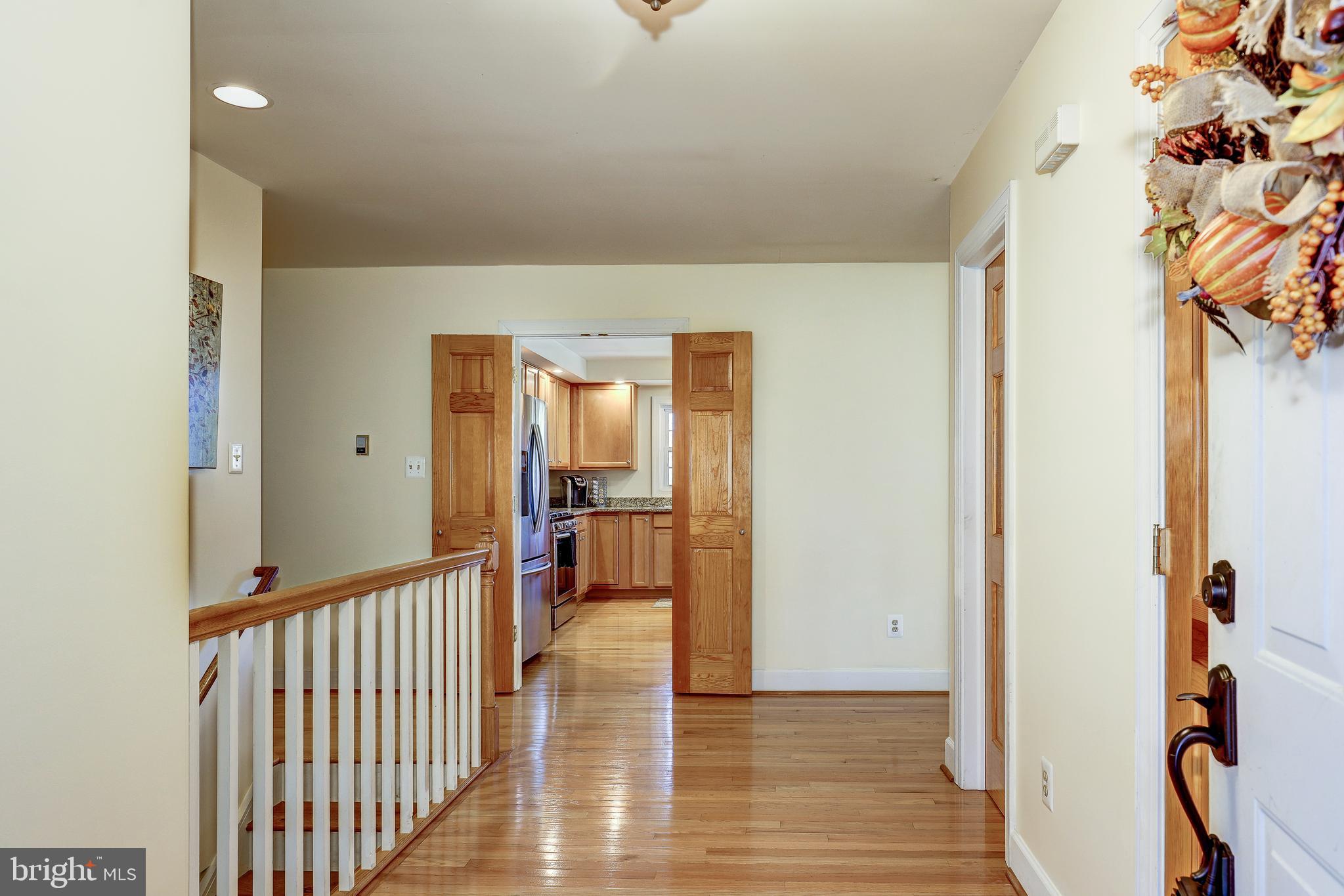 9271 Maidstone Road Delaplane, VA 20144 - Photo 9 of 49 Front Entry of Home