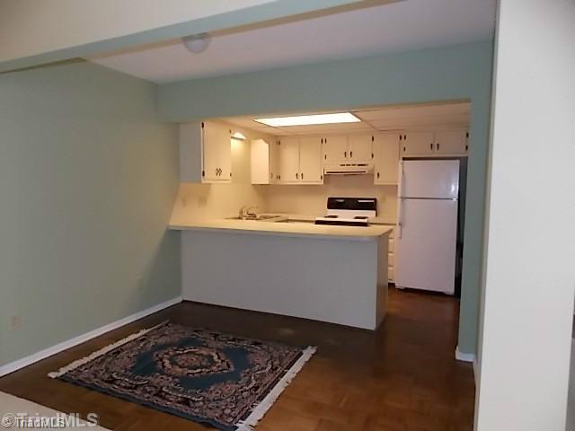 1726 B N Hamilton High Point High Point, NC 27262 - Photo 1 of 11 Dining Room.