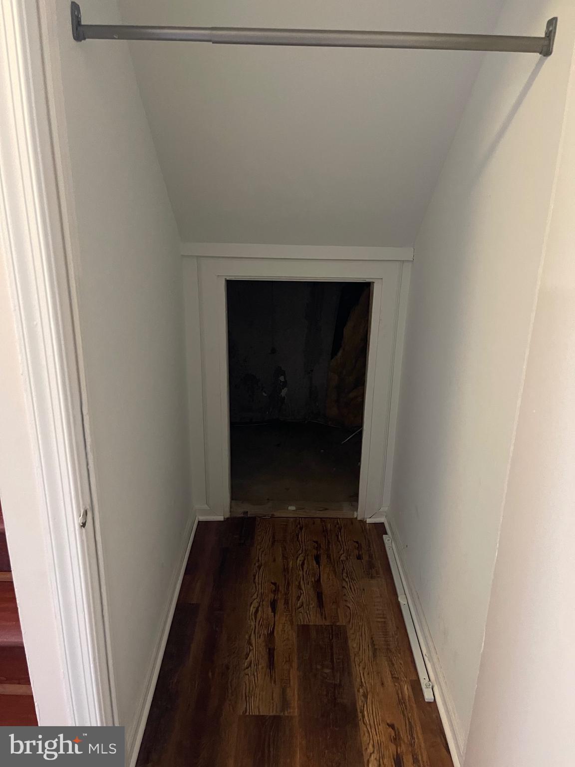 2313 Westport Lane Crofton, MD 21114 - Photo 21 of 34 a view of a hallway