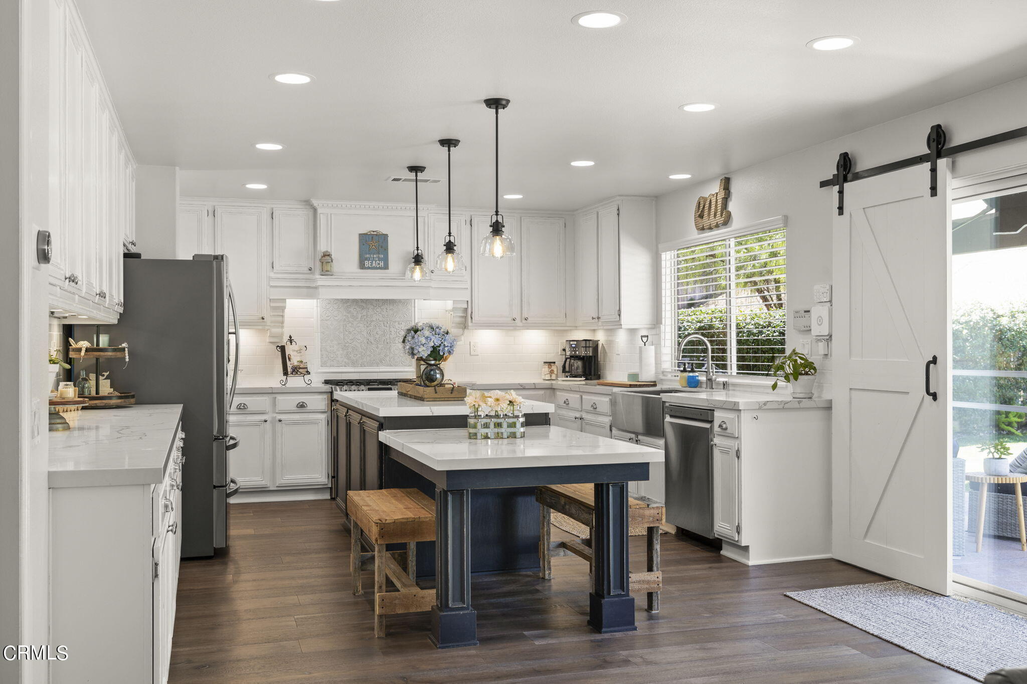 32807 Ridge Top Lane Castaic, CA 91384 - Photo 22 of 67 Kitchen