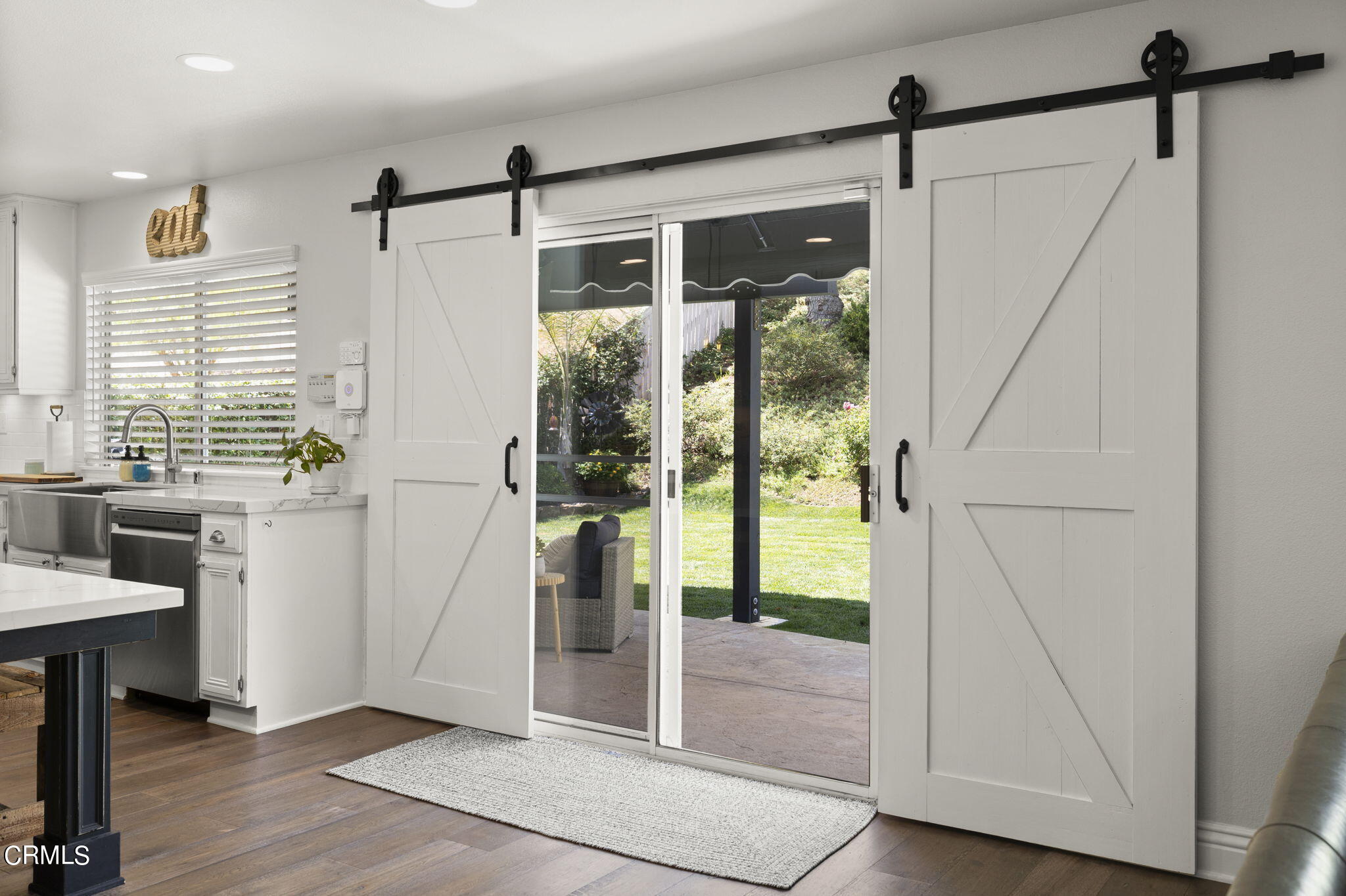 32807 Ridge Top Lane Castaic, CA 91384 - Photo 23 of 67 Doors to Yard