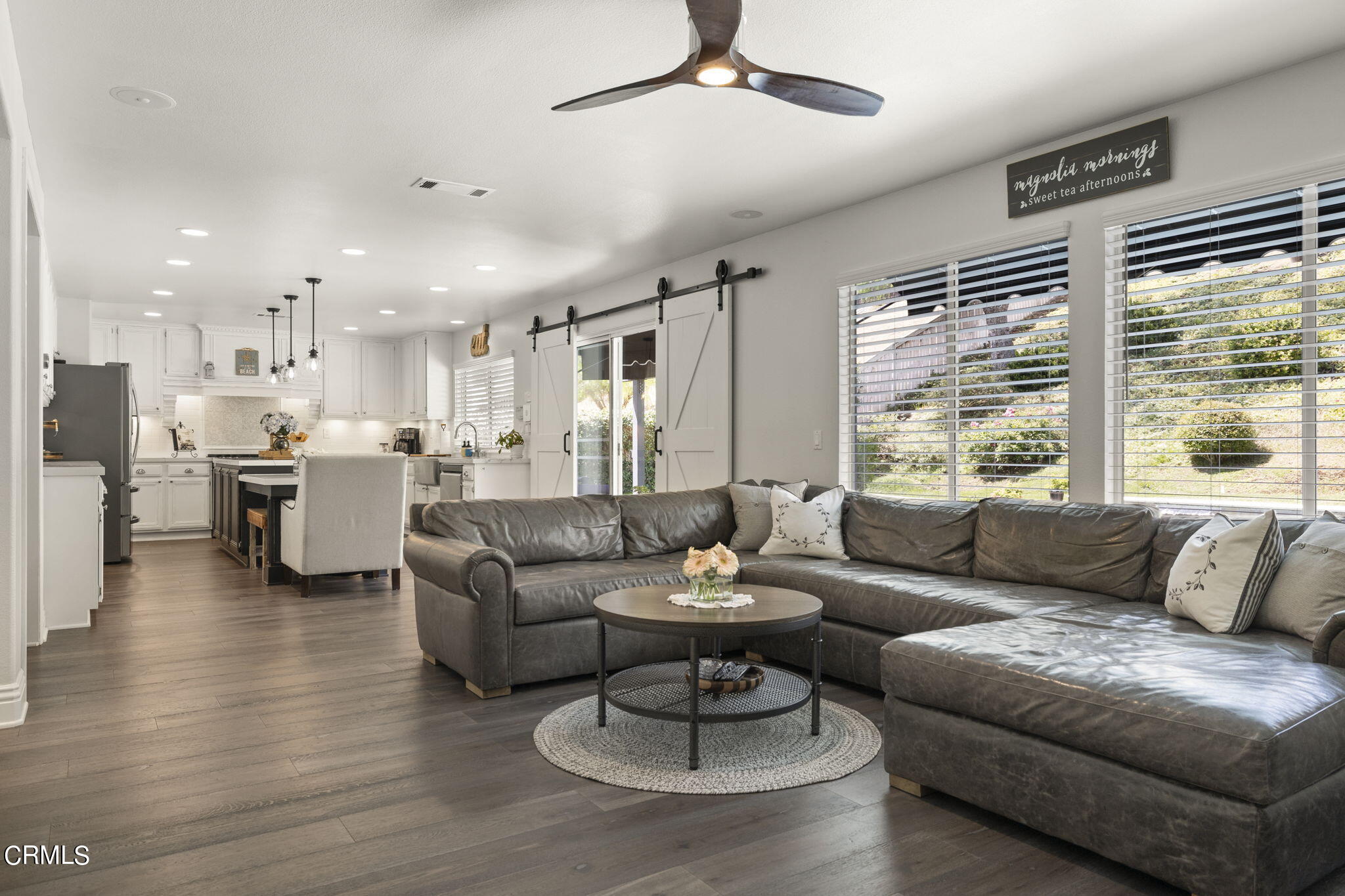 32807 Ridge Top Lane Castaic, CA 91384 - Photo 24 of 67 Family Room