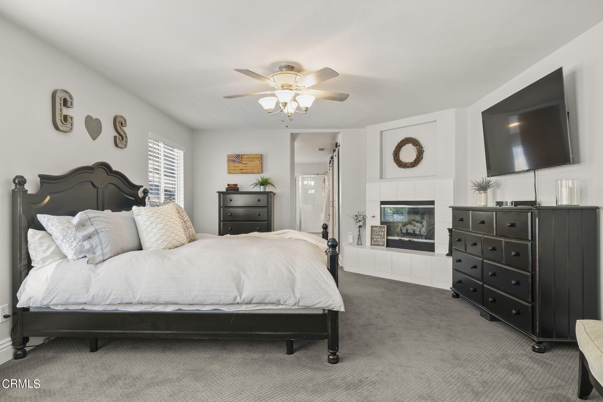 32807 Ridge Top Lane Castaic, CA 91384 - Photo 32 of 67 Primary Suite