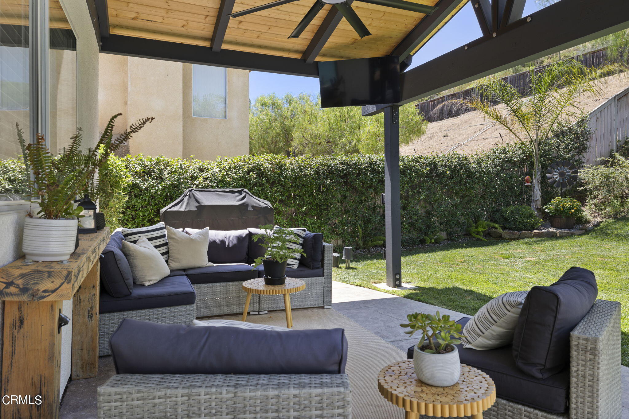 32807 Ridge Top Lane Castaic, CA 91384 - Photo 48 of 67 Outdoor Living