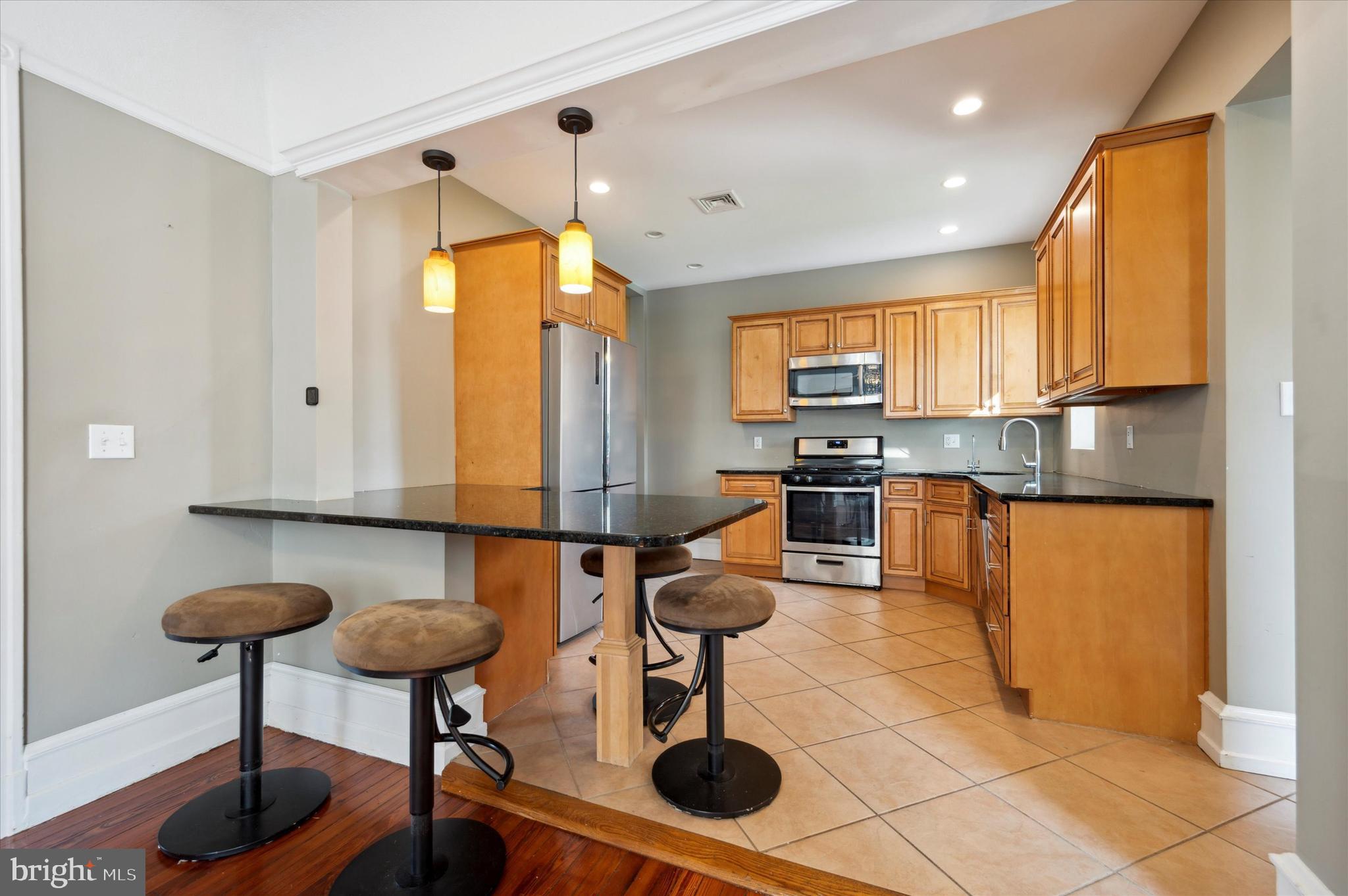 302 Lansdowne Road Havertown, PA 19083 - Photo 13 of 35