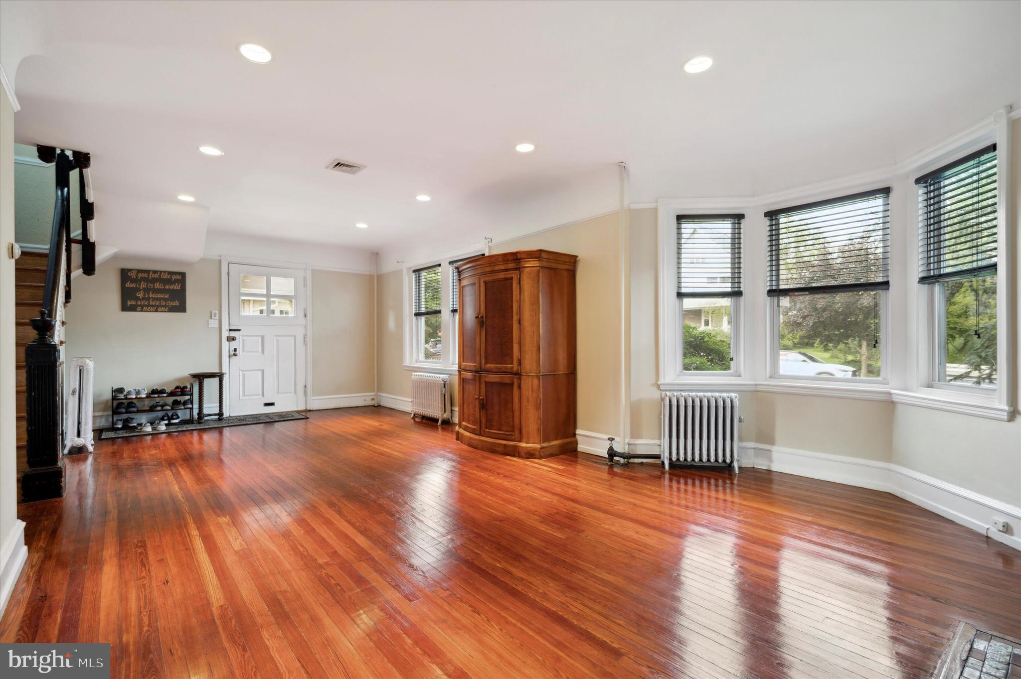 302 Lansdowne Road Havertown, PA 19083 - Photo 10 of 35
