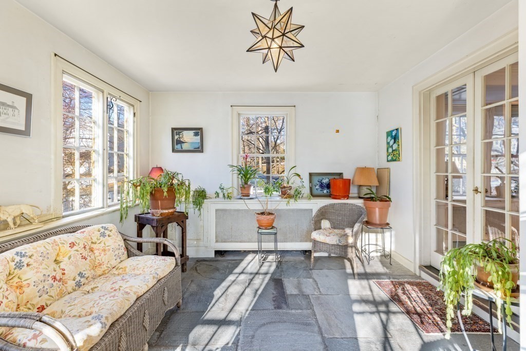 65 Brook Hill Road Milton, MA 02186 - Photo 5 of 38 Gallery Image 5