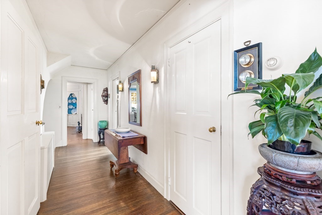 65 Brook Hill Road Milton, MA 02186 - Photo 6 of 38 Gallery Image 6