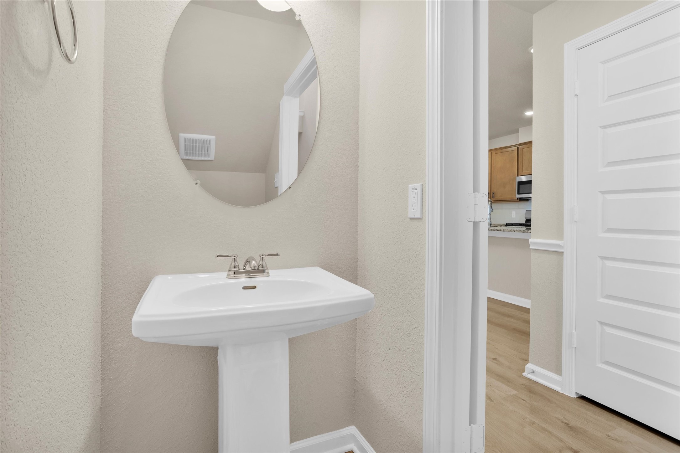 9749 Enclave Ridge Road Willis, TX 77318 - Photo 8 of 29