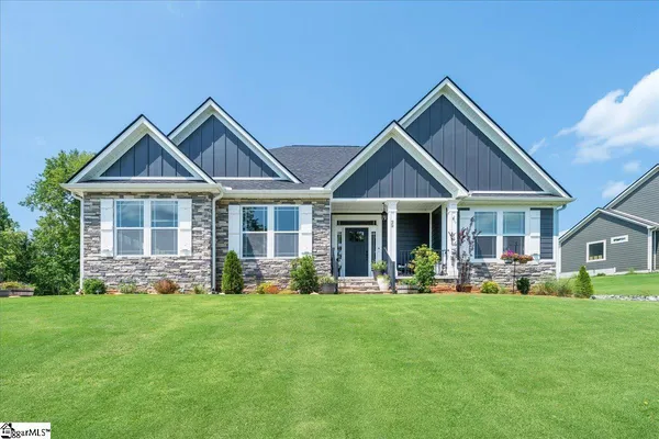 $625,000 | 22 Chippewa Court, Marietta, SC 29661