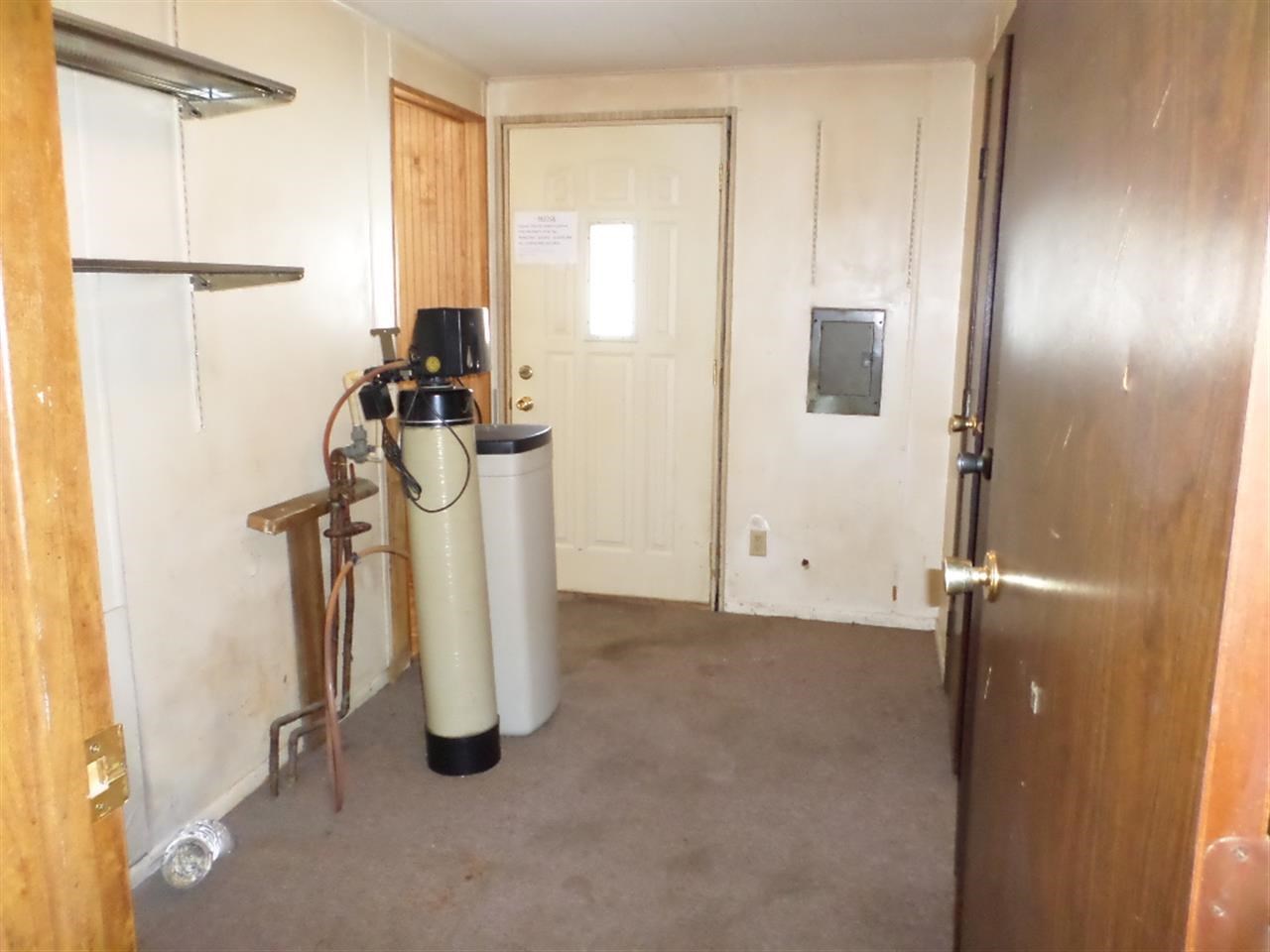 15427 Doris Road Bristol, IN 46507 - Photo 6 of 19 Gallery Image 6