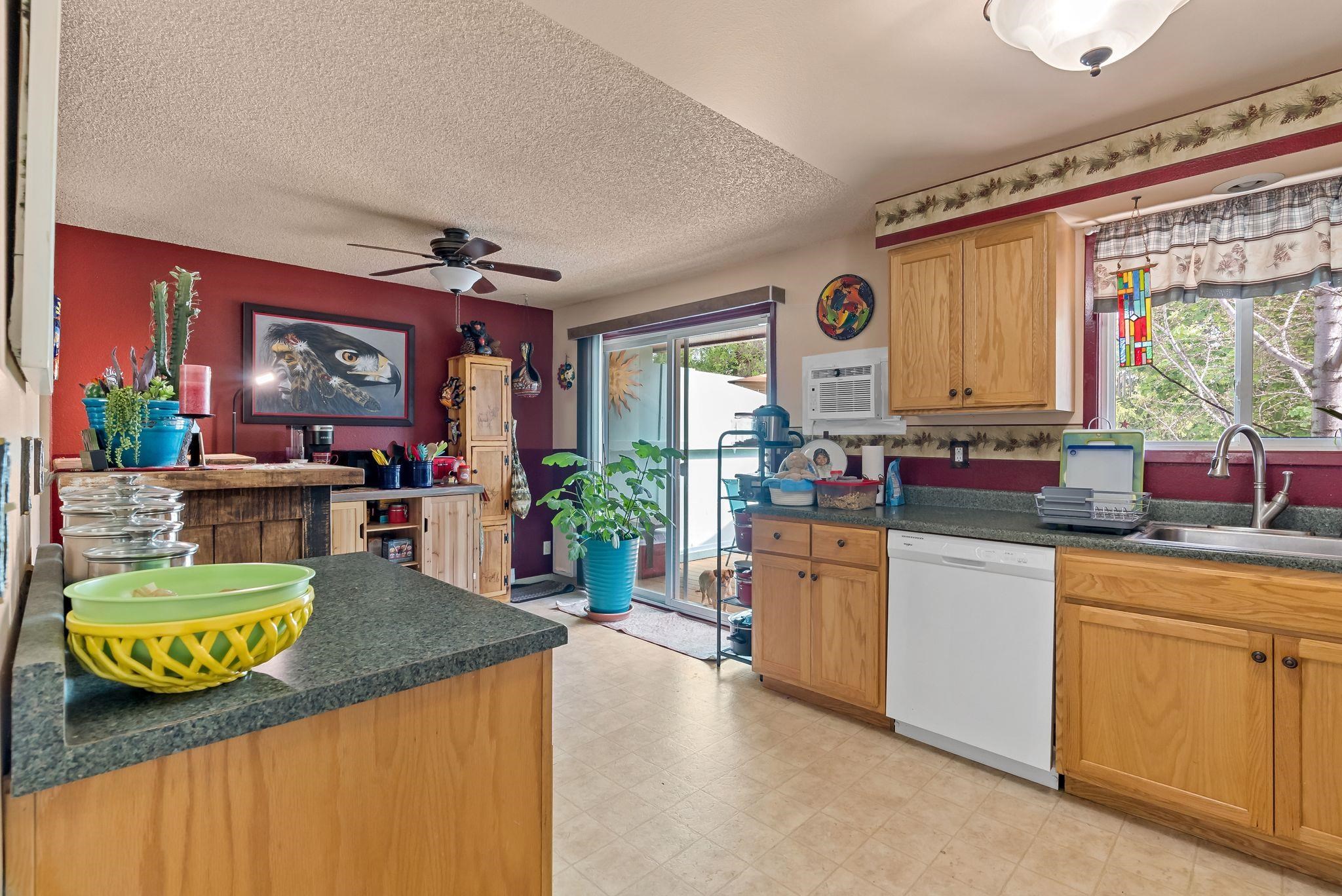 411-413 South Pierce Road Spokane Valley, WA 99206 - Photo 9 of 20 Gallery Image 9