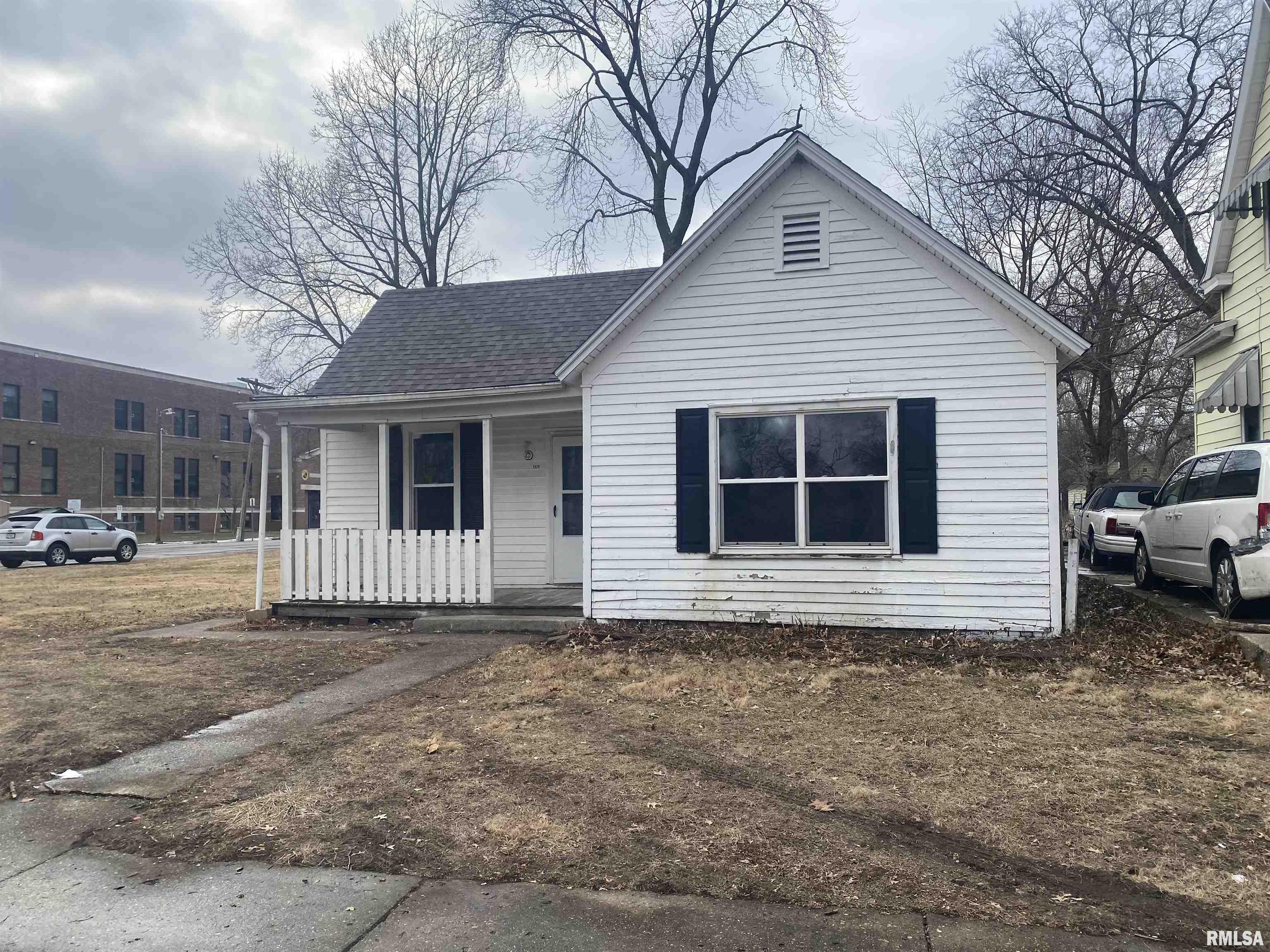 1629 South 16th Street Springfield, IL 62703 - Photo 3 of 33