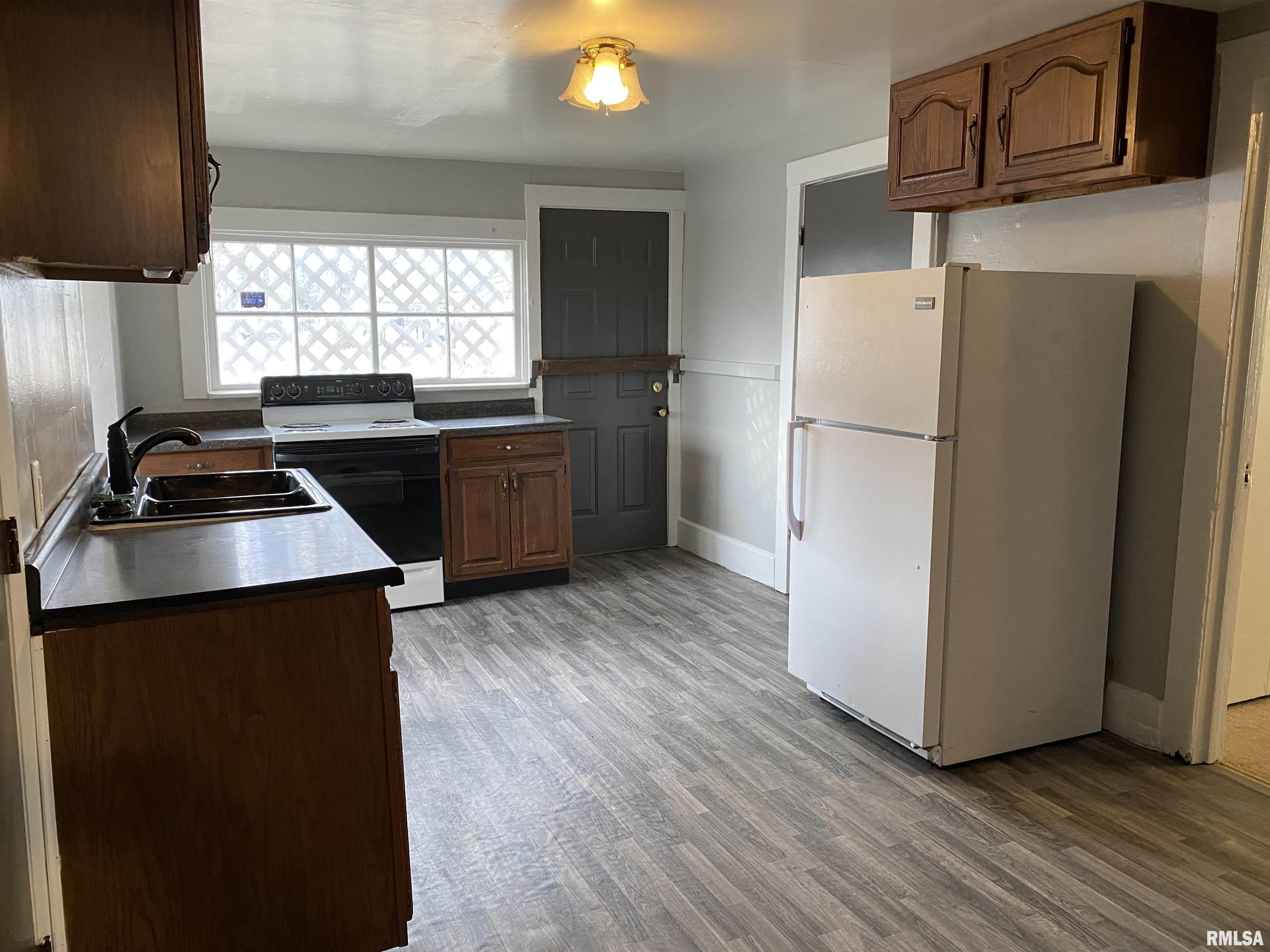 1629 South 16th Street Springfield, IL 62703 - Photo 10 of 33