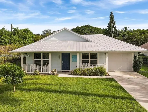 $725,000 | 9155 Southeast Athena Street, Hobe Sound, FL 33455