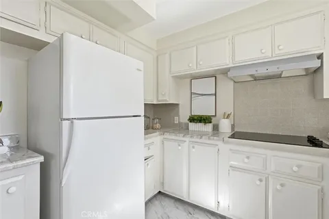 $1,650,000 | 145 Palm Drive, Hermosa Beach, CA 90254