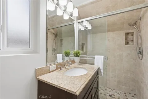 $1,650,000 | 145 Palm Drive, Hermosa Beach, CA 90254