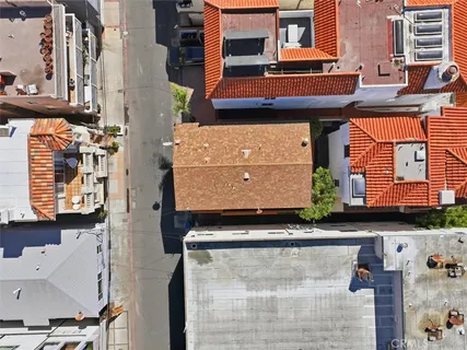 $1,650,000 | 145 Palm Drive, Hermosa Beach, CA 90254