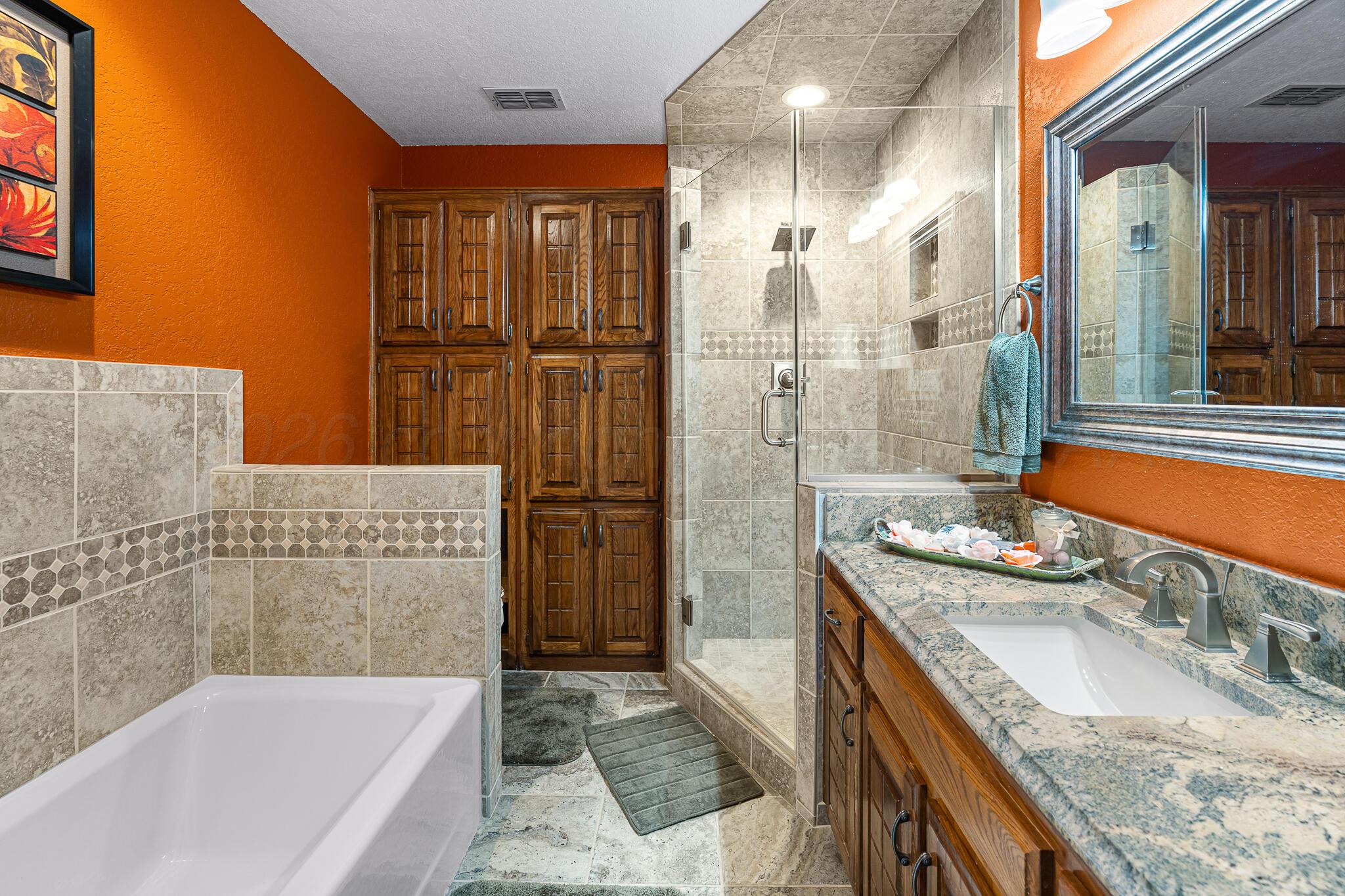 215 Somerset Street Borger, TX 79007 - Photo 21 of 36 Borger -14