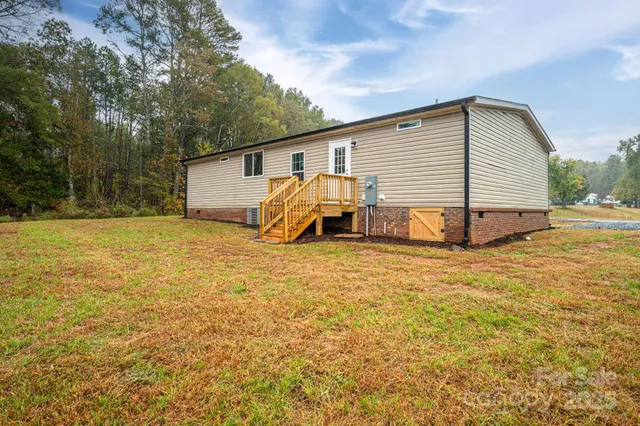 $239,900 | 130 Inglebrook Lane, Bessemer City, NC 28016