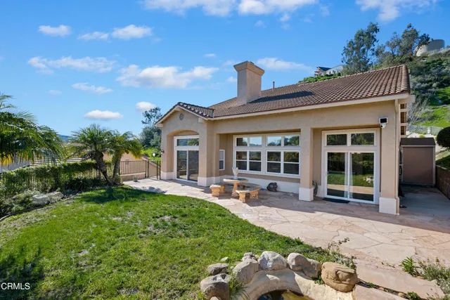 $4,950 | 815 Vista Grande Drive, Santa Paula, CA 93060