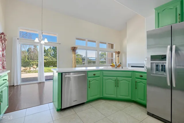 $4,950 | 815 Vista Grande Drive, Santa Paula, CA 93060