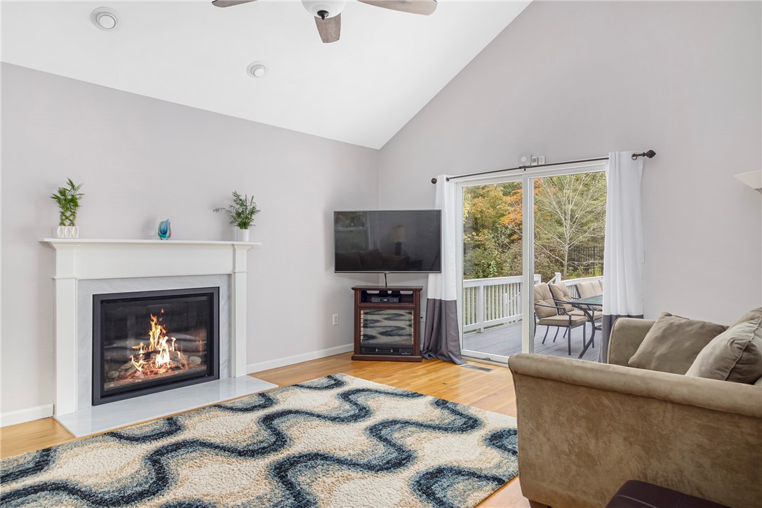 2195 Division Road East Greenwich, RI 02818 - Photo 17 of 49 Gallery Image 17