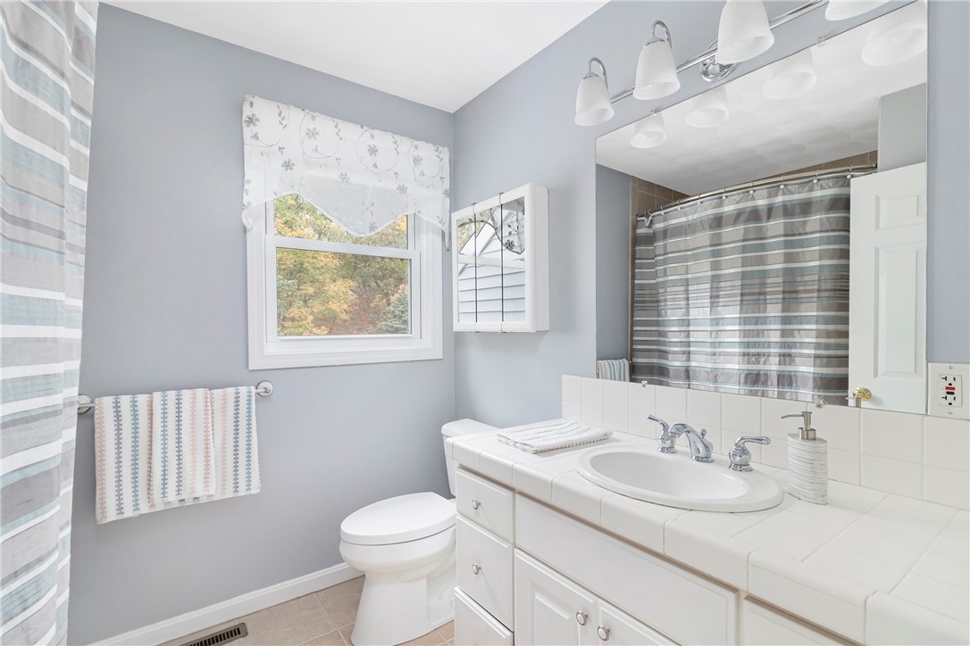 2195 Division Road East Greenwich, RI 02818 - Photo 30 of 49 Gallery Image 30