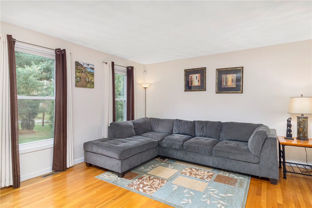 2195 Division Road East Greenwich, RI 02818 - Photo 6 of 49 Gallery Image 6