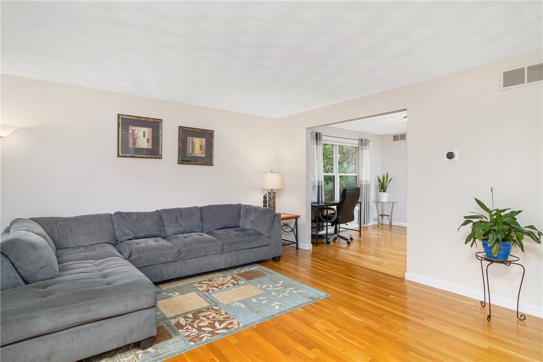 2195 Division Road East Greenwich, RI 02818 - Photo 7 of 49 Gallery Image 7