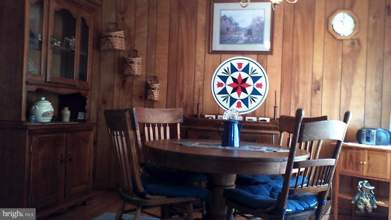 19 Walnut Grove Road Charles Town, WV 25414 - Photo 2 of 22 Dining Room