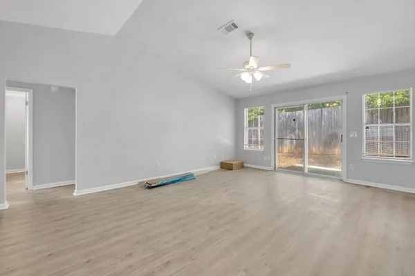 $725 | 700 B Liberty Street, Unit B, Tallahassee, FL 32310