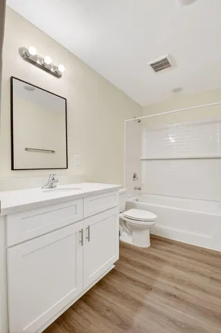 $2,900 | 857 West 3rd Street, Riviera Beach, FL 33404