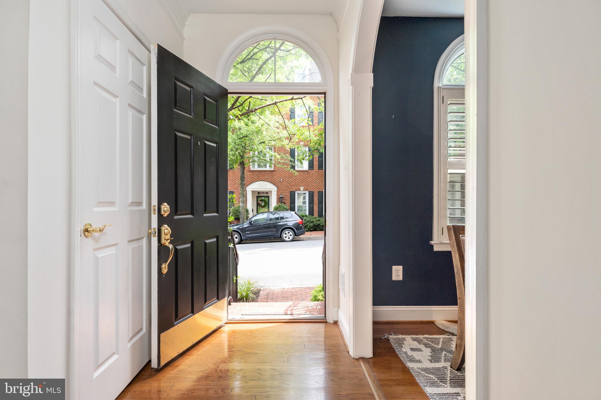 503 Pendleton Street Alexandria, VA 22314 - Photo 2 of 57