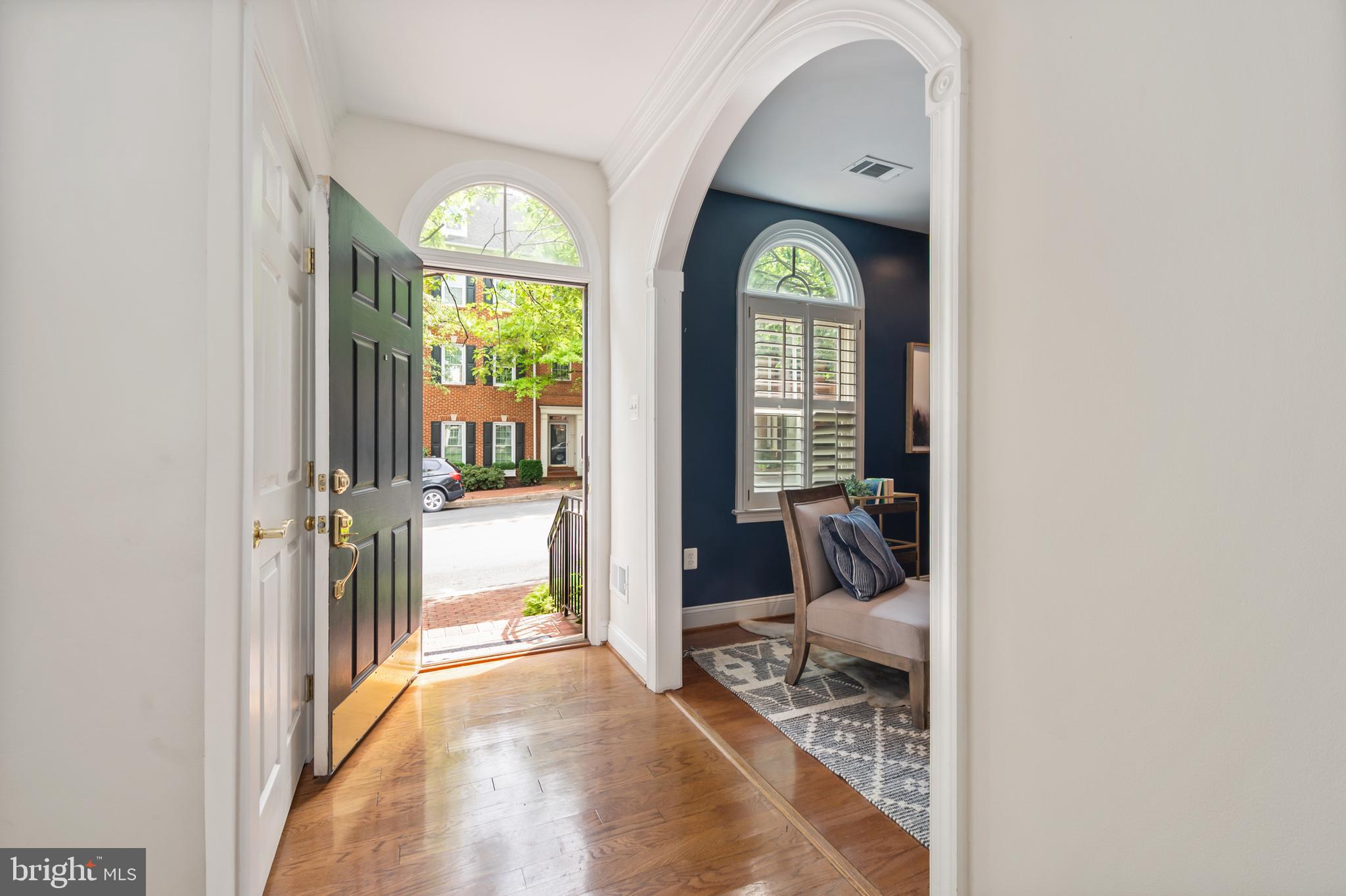 503 Pendleton Street Alexandria, VA 22314 - Photo 6 of 57