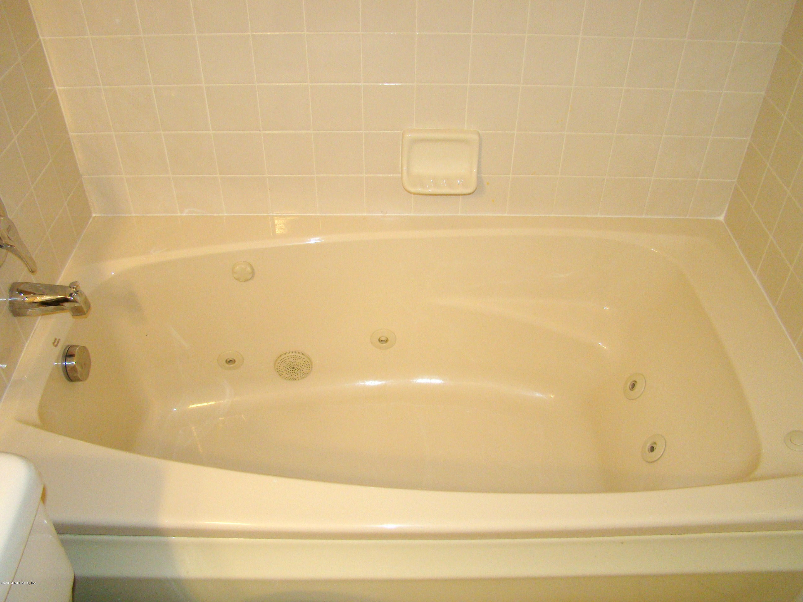 10586 Jolynn Road Jacksonville, FL 32225 - Photo 11 of 14 HALL BATHROOM 2