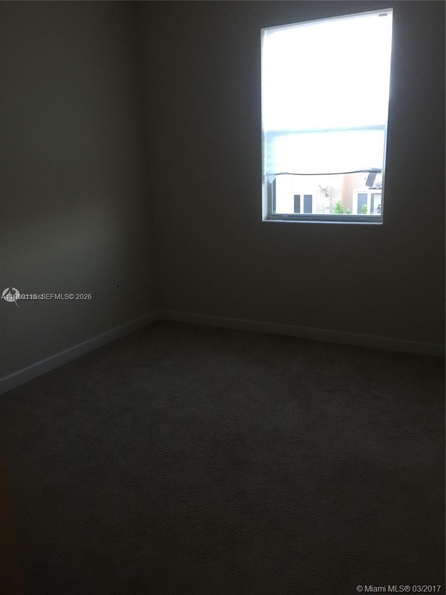 17059 Southwest 96th Street Miami, FL 33196 - Photo 15 of 22